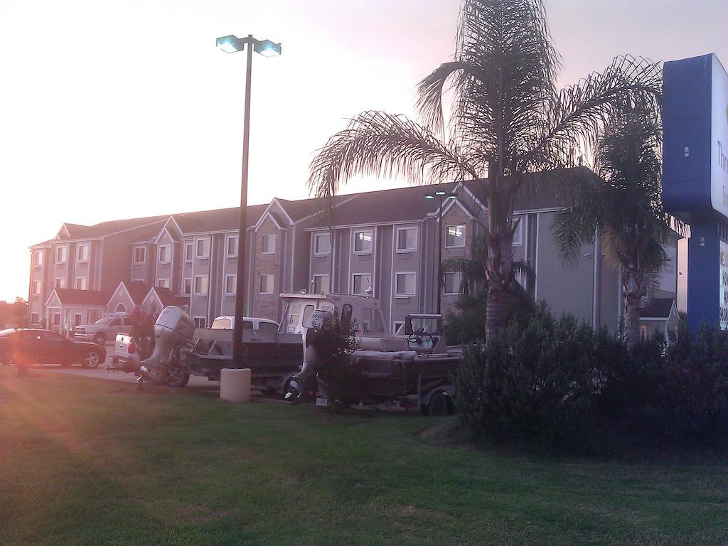 Three Rivers Inn&Suites Port Arthur Exterior foto